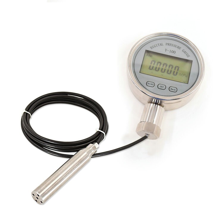 预设量程点位包括：一零点点位、一全量程点位以及若干中间点位；每一预设量程点位对应一气压标准值；根据零点点位以及全量程点位的气压实测值与气压标准值