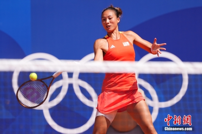 郑钦文力克世界第一 斯维