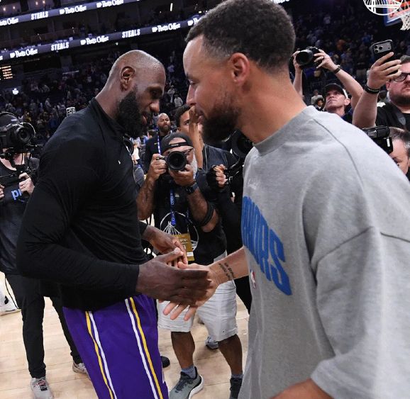 詹姆斯库里统治力数据见证篮球历史双雄