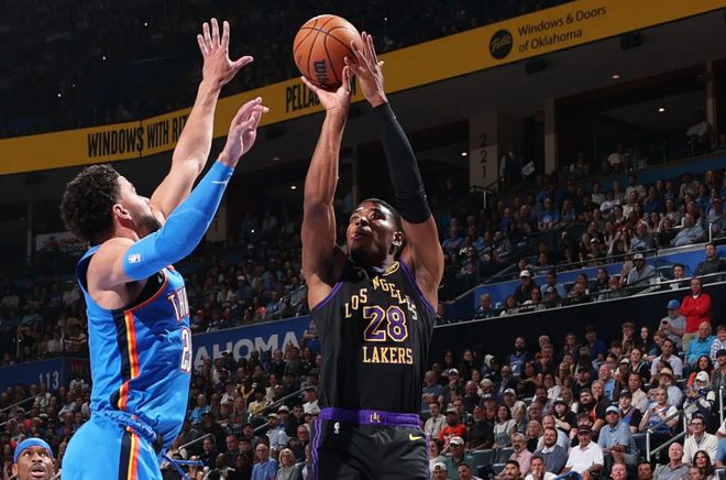 雷霆大胜湖人，八村塁惨遭全队最差表现