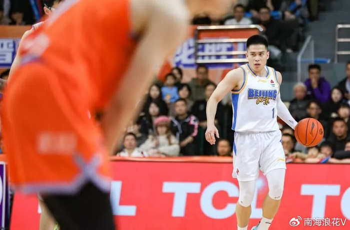 首钢领先10分遭福建绝地反击 麦基暴走许利民换