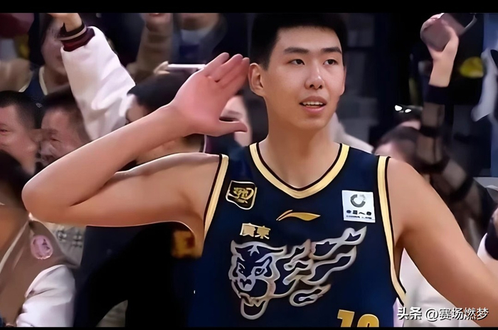 徐昕逆袭获NBA试训邀请 从大番薯到国际舞台的蜕