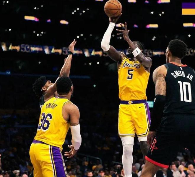 湖人逆转火箭斯马特爆发助球队赢下关键战役